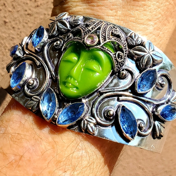 New Carved Green Goddess Face Iolite 925 Silver Adjustable Cuff Bracelet. - Picture 9 of 16